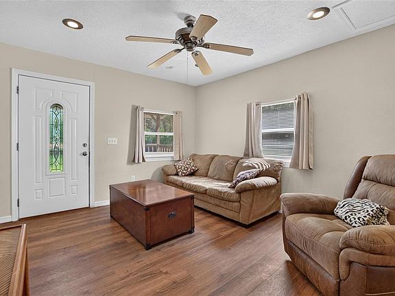 5th image of 140 WILLIAMS STREET