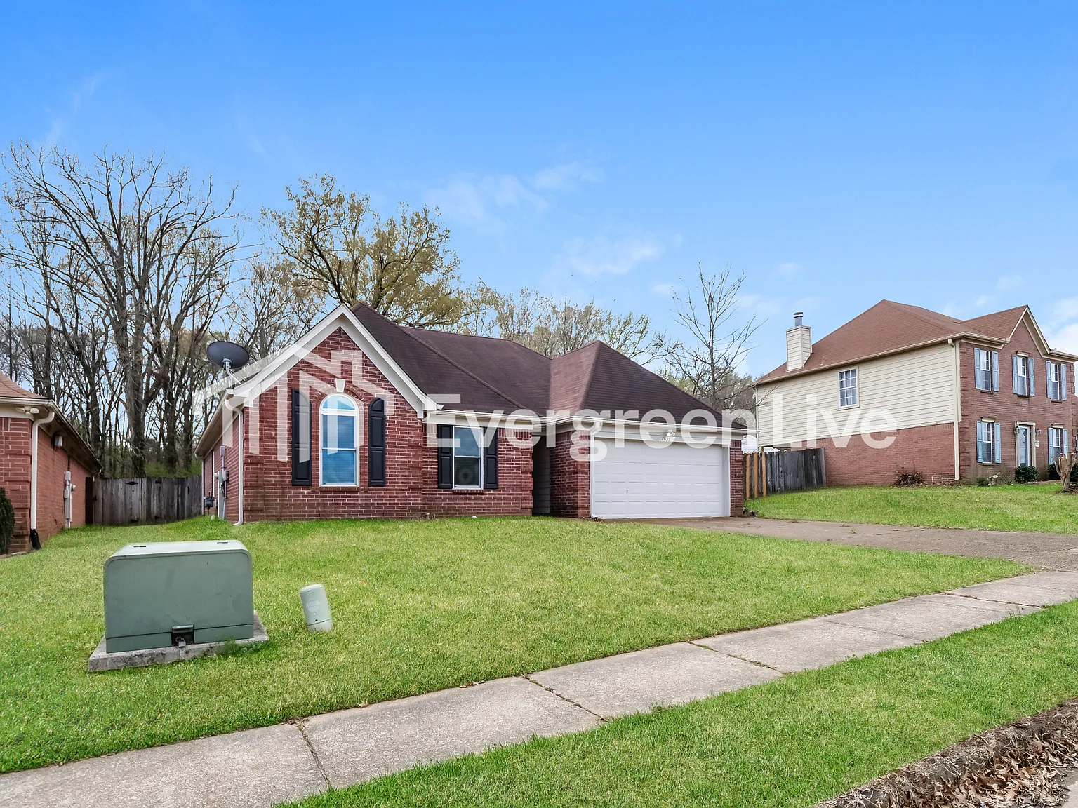 3 bed, 2.0 bath, 1528 sqft, $1,845 — Photo 2