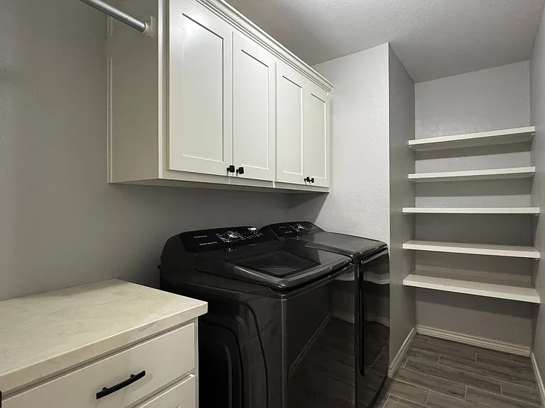 205 Meadow Ln — Photo 8