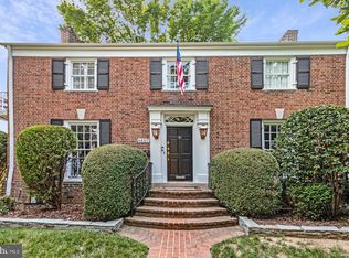 4607 Kenmore Dr NW, Washington, DC 20007
