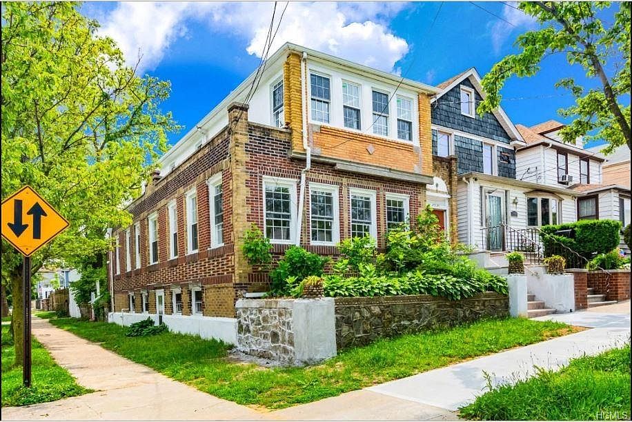 1st image of 2996 Otis Ave #2