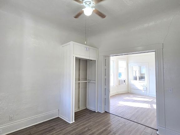 4th image of 209 N Yosemite Ave #1