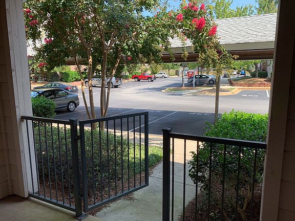 4th image of 600 13th St #3B-3Ba-1407Sqft