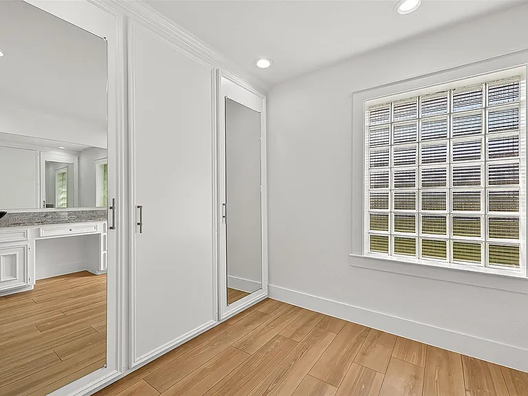 11507 Oak Valley Dr — Photo 32