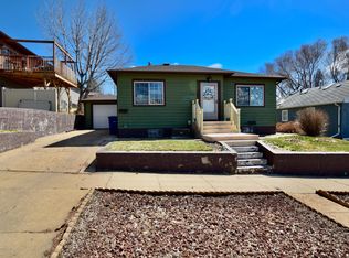 512 3rd Ave E, Dickinson, ND 58601