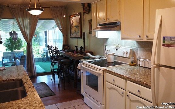 3rd image of 8531 Bristlecone St