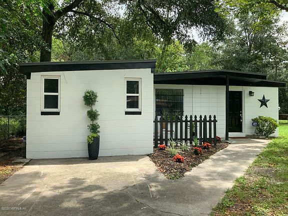 5th image of 10519 Gailwood Cir E