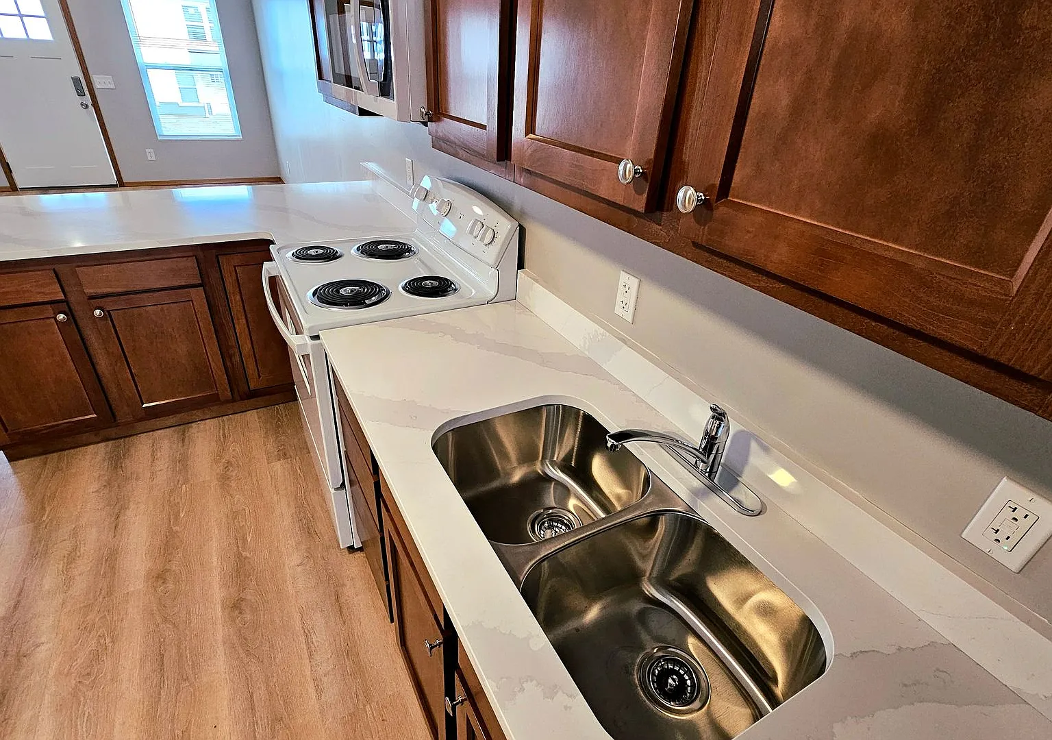 4th Street Townhomes — Photo 4