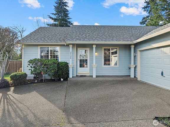 3rd image of 2928 56th Avenue NE