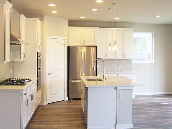 Center island overlooks cafe