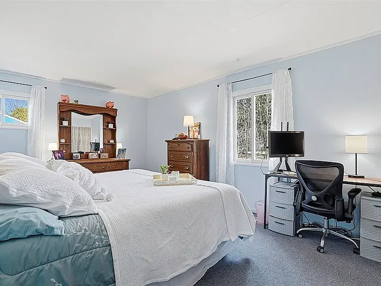 25 Lyman St — Photo 32