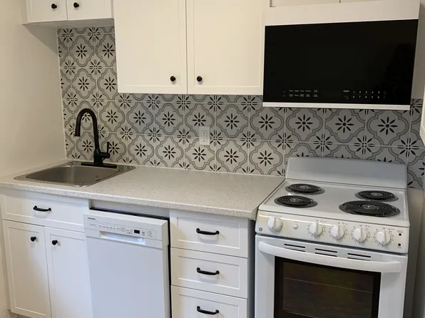 146 Bleecker Ave, Belleville, ON K8N 3T7