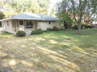 135 Maple Rd, Michigan Center, MI 49254