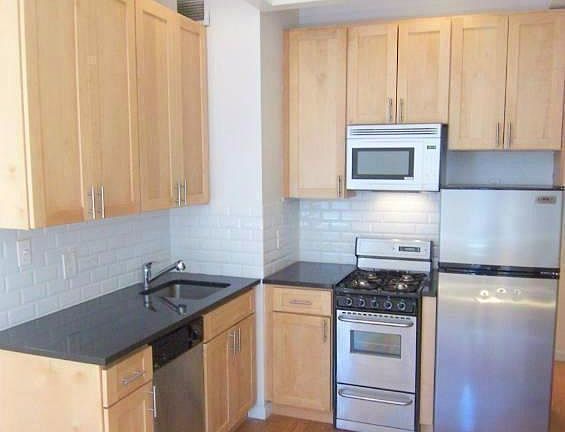 2nd image of 150 E 91st St APT 43