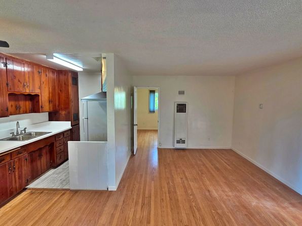 3768 Front St APT 8