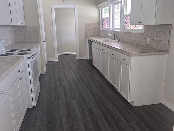 5th image of 519 1/2 Oleander Ave #1