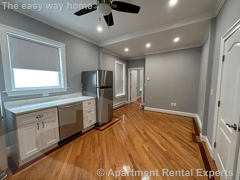 388 Somerville Ave — Photo 6
