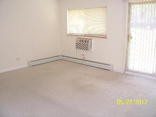 4th image of 703 E Fullerton Ave APT 108