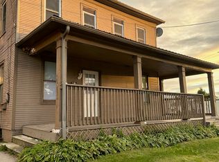 518 3rd St FLOOR 2, Hanover, PA 17331