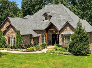 9240 Arlington Ridge Way, Powell, TN 37849