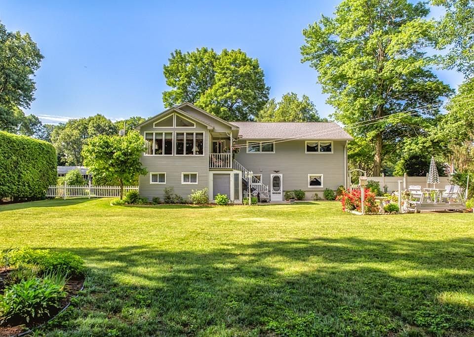 84 Eastwood Dr, Westfield, MA 01085 Zillow