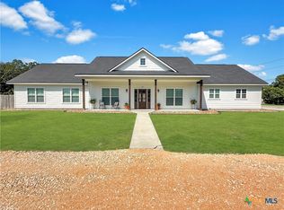 317 N Market St, Flatonia, TX 78941
