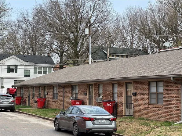 102 S 16th St, Lexington, MO 64067