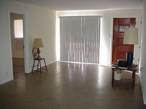 4th image of 403 E Beresford Ave