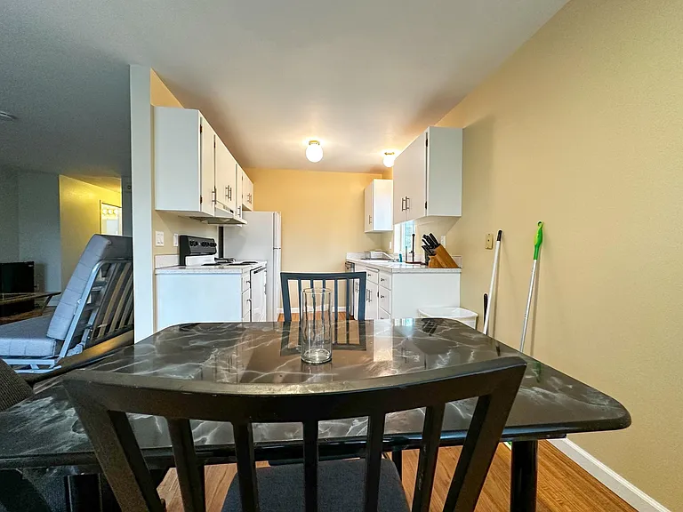 6504 35th Ave NE #103 — Photo 5