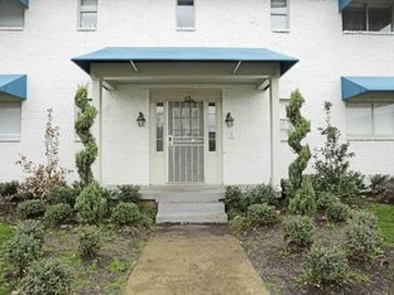 2313 N Fitzhugh Ave — Photo 3