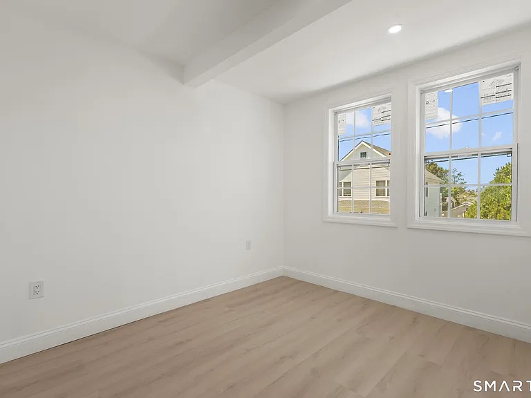 64 Soundview Ave #2 — Photo 13