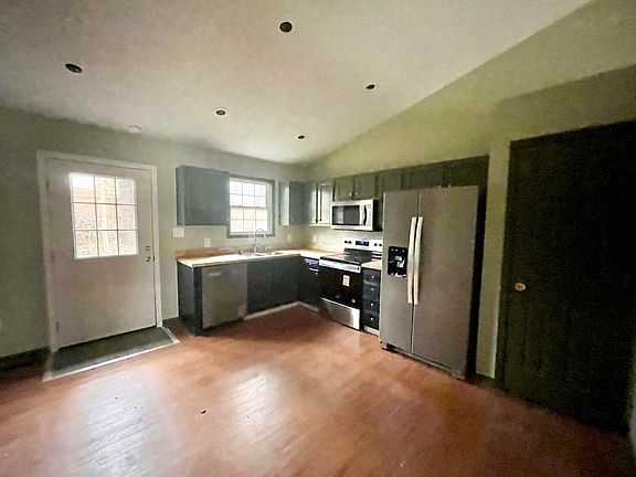 2nd image of 500 Hidden Hills Way
