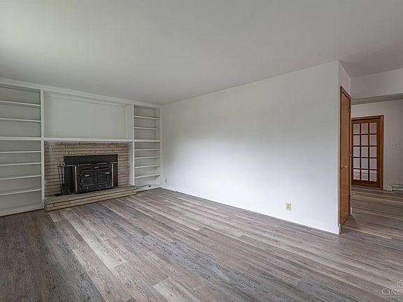 4th image of 522 Boylston St