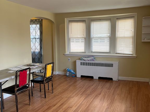3rd image of 3030 Wellington St Floor 1
