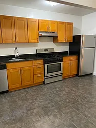 Rented by ER (DO NOT USE)