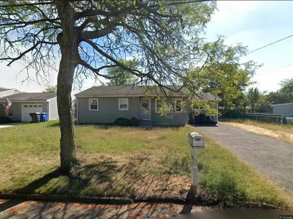 1211 Standish Rd, Toms River, NJ 08753