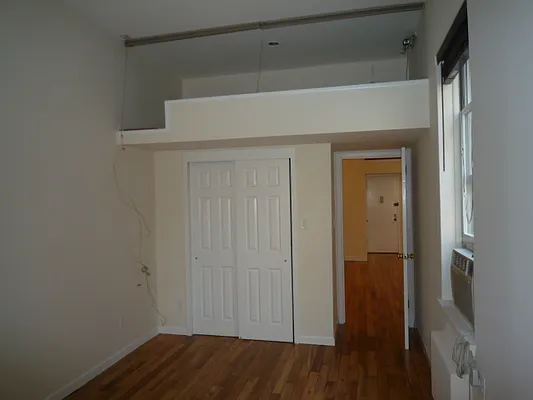 Rented by New Yorker Realty | media 3