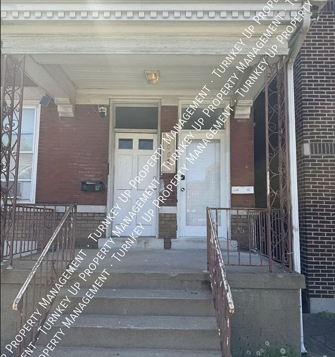 1st image of 4005 S Grand Blvd #B