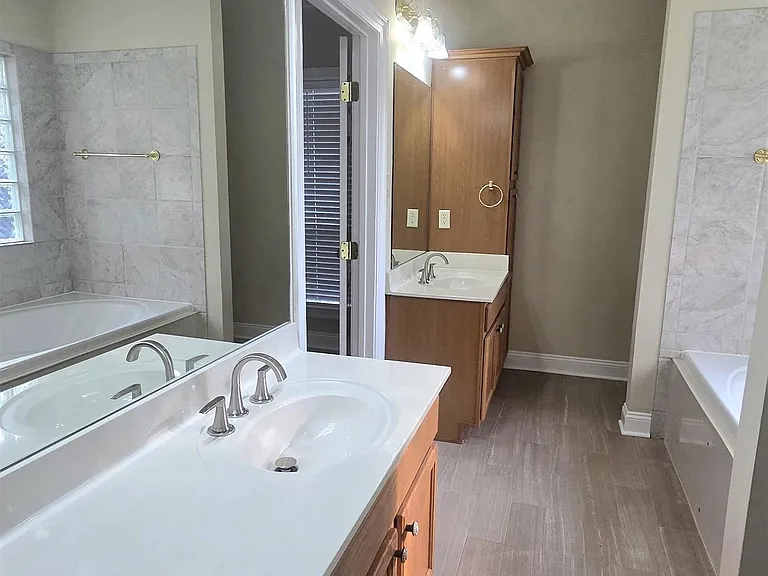 282 Allan Dr — Photo 17