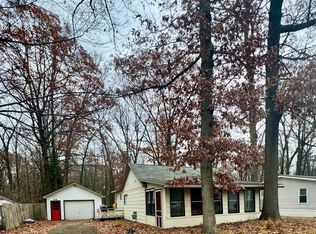 1268 N Clare Ave, Harrison, MI 48625