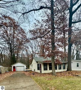 1268 N Clare Ave, Harrison, MI, 48625
