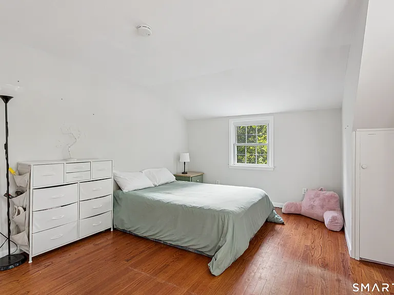 111 Mill Hill Rd — Photo 30
