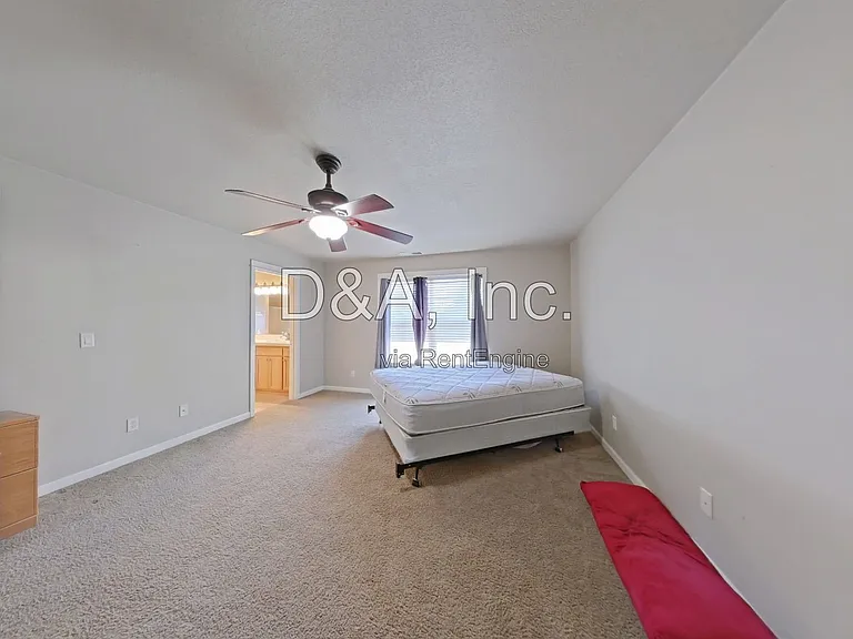 2156 Marten Ave SW — Photo 9