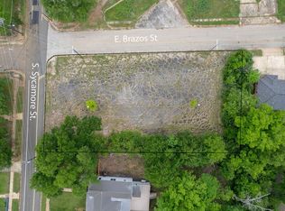 1004 S Sycamore St, Palestine, TX 75801