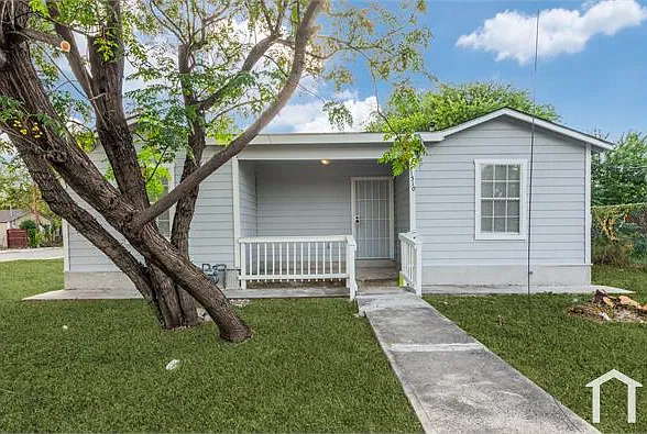 3 bed, 994 sqft, $1,295 — Photo 2