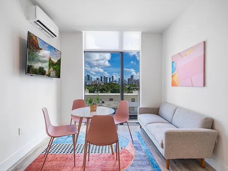 Pastel Apartments — Photo 16