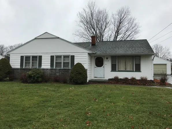 749 Clarksville Rd, Hermitage, PA 16148