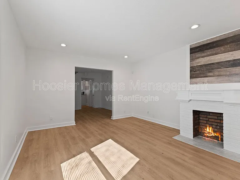 2918 Ruckle St — Photo 3