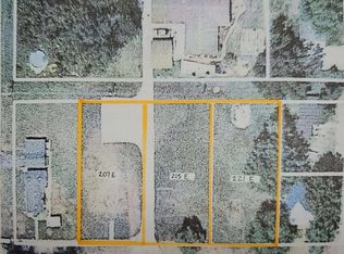 221 E Pleasant St, Churubusco, IN