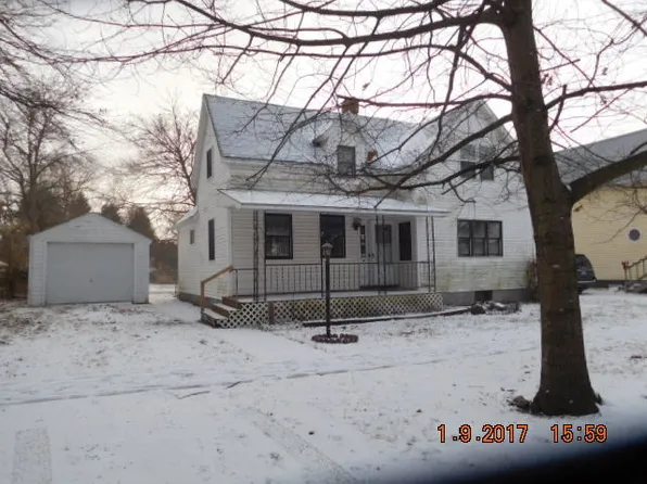 234 E Orleans St, Paxton, IL 60957